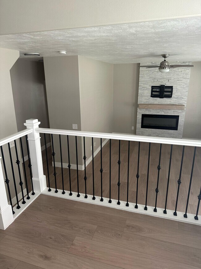 Building Photo - 5778 Ballerina Way