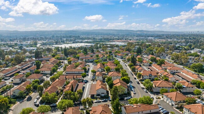 Building Photo - 26212 La Real