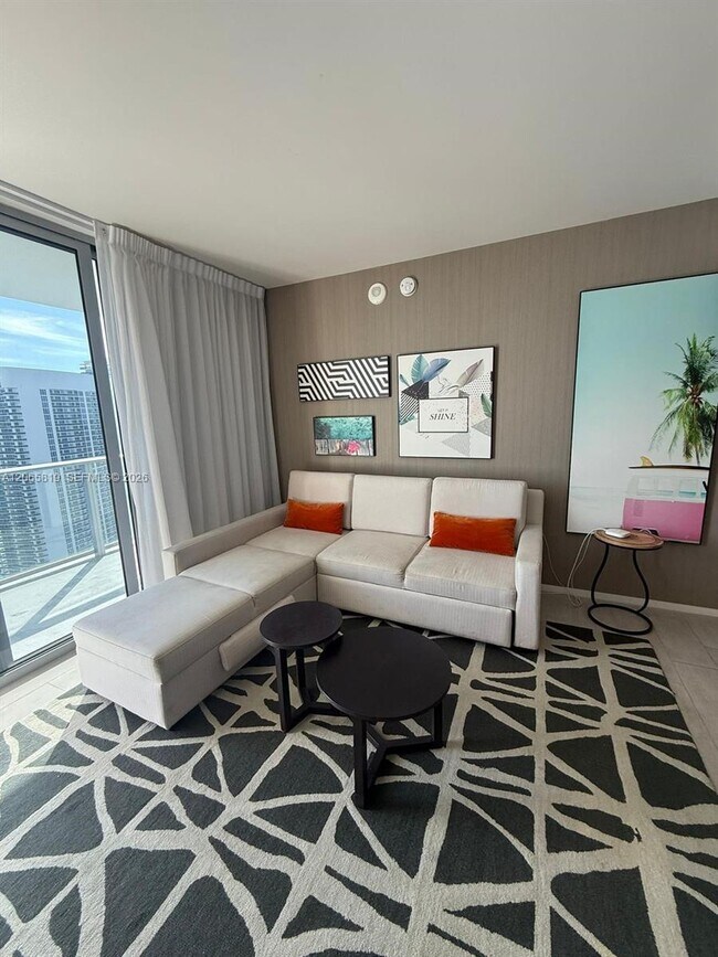 Building Photo - 4010 S Ocean Dr
