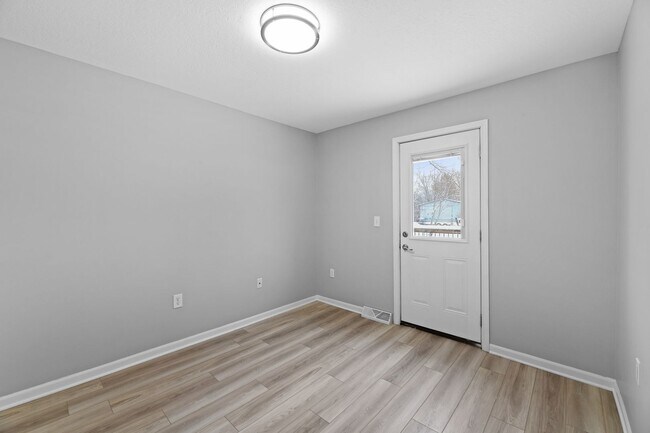 Building Photo - Community Park &amp; Midgard 3671