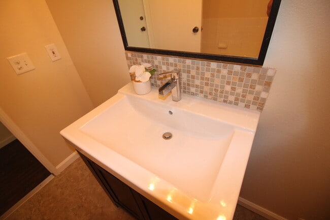 Building Photo - 4700 Natick Ave