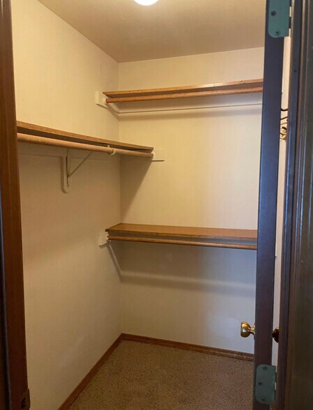 Building Photo - 4115 S Parkhill Ct