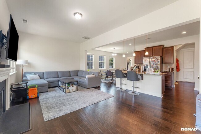 Building Photo - 5620 Garrow Glen Rd