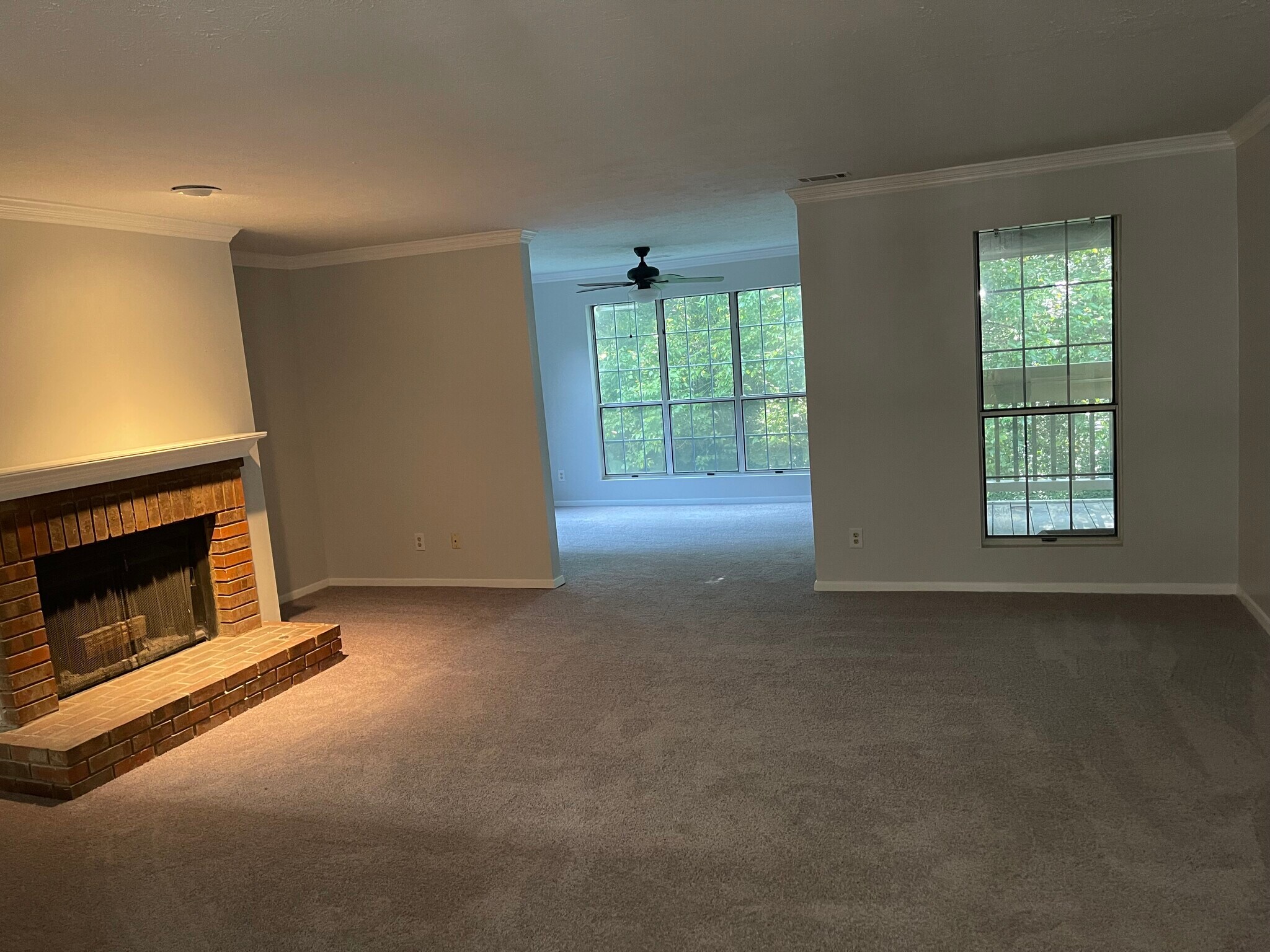 Building Photo - 5526 Mountain Springs Cir