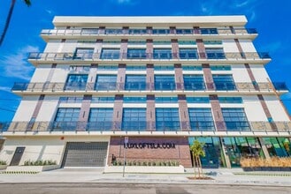 Building Photo - Prime Koreatown - Brand New 1Bd/1Ba 2 Story Loft w/W/D - 6 Weeks Free Rent Concession!