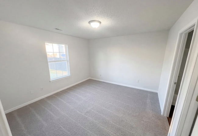 Building Photo - 6654 Hazelhatch Dr