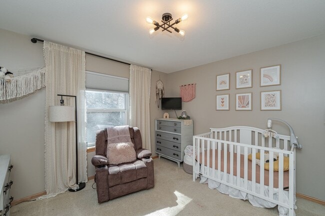 Building Photo - Spacious Home With Finished Basement And 3 Car Garage