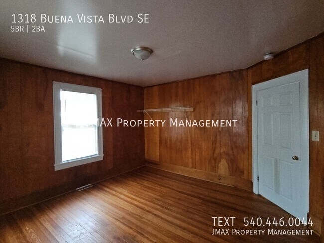 Building Photo - 1318 Buena Vista Blvd SE