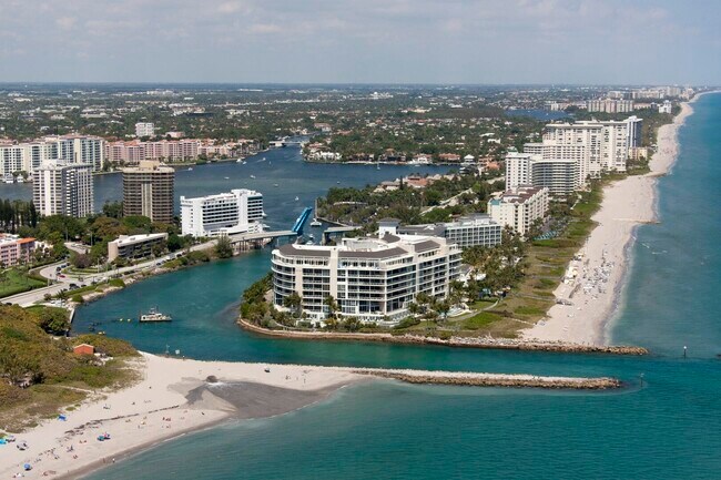 Building Photo - 2871 N Ocean Blvd