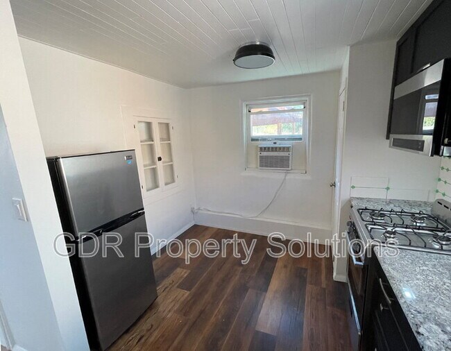 Building Photo - 300 San Pasquale Ave NW