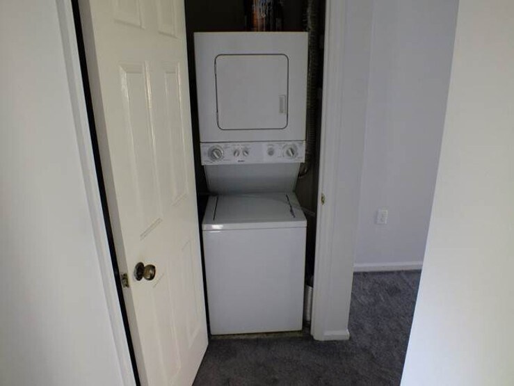 Building Photo - 524 Watervliet Ave
