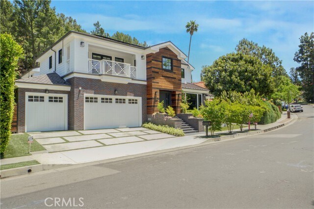 Building Photo - 2520 La Condesa Dr