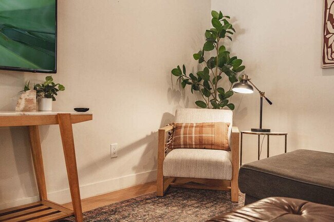 Building Photo - 12202 N 60th St