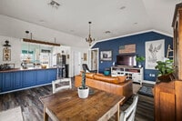 Building Photo - 9 Maytum Pass