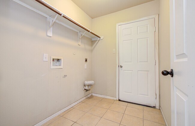 Building Photo - 23023 Black Mountain Ash Ct