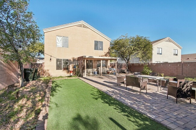 Building Photo - 12571 W Mauna Loa Ln