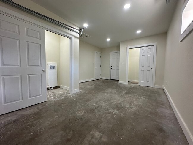 Building Photo - 1517 Bonham Dr