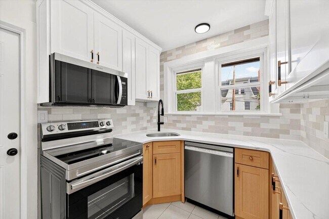 Building Photo - 430 Cinnaminson Ave