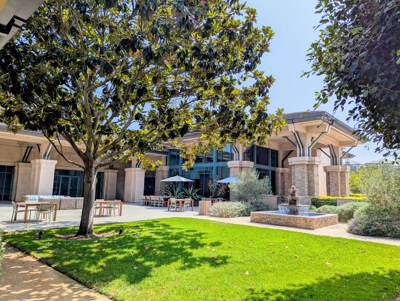 Building Photo - 7100 Playa Vista Dr