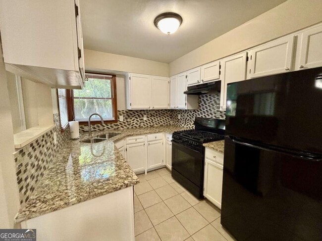 Building Photo - 666 Stratford Green Way