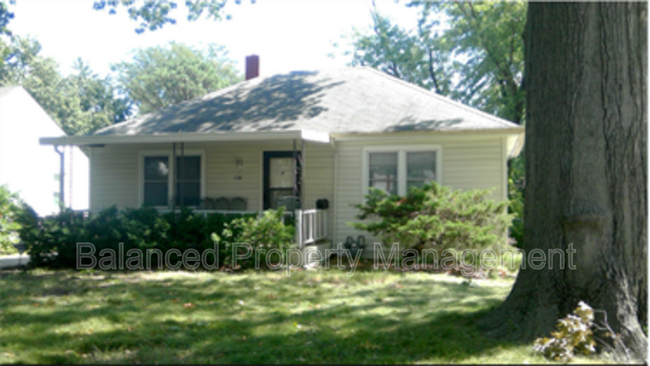 Primary Photo - 1120 SW Jane Ave