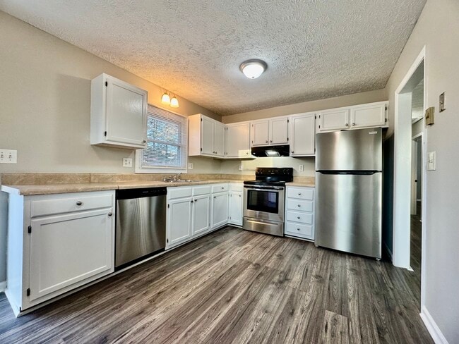 Building Photo - 875 Cambria St NW