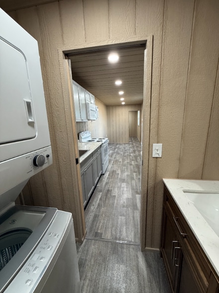 Building Photo - 1041 FM 1287