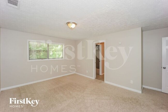 Building Photo - 815 San Remo Ct