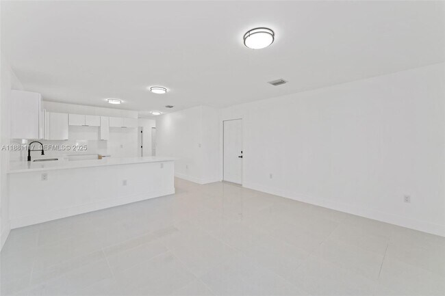 Building Photo - 1556 NW 68th Terrace