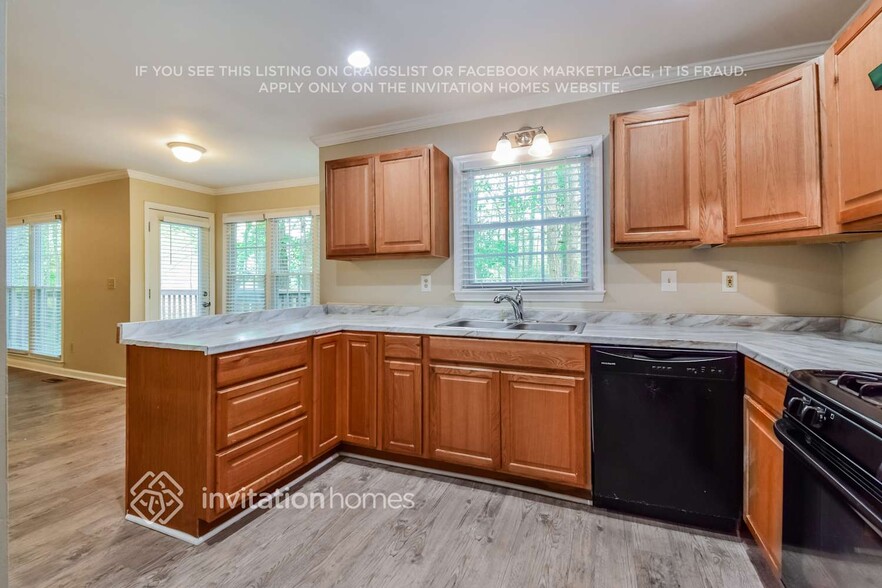 Building Photo - 2785 Briarfield Way NE