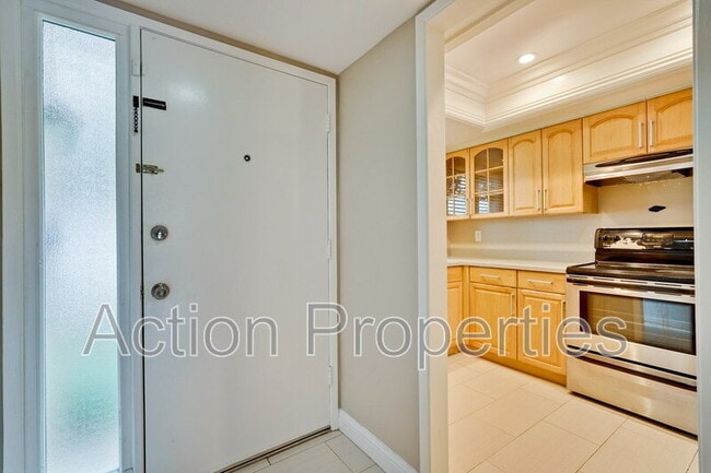 Building Photo - 1963 Landess Ave