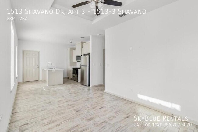 Building Photo - 1513 Shavano Dr