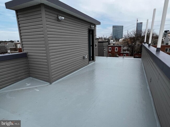 Building Photo - 2543 Manton St