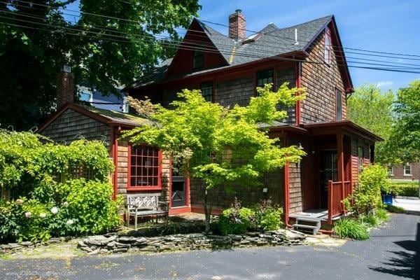 Building Photo - 300 Broadway