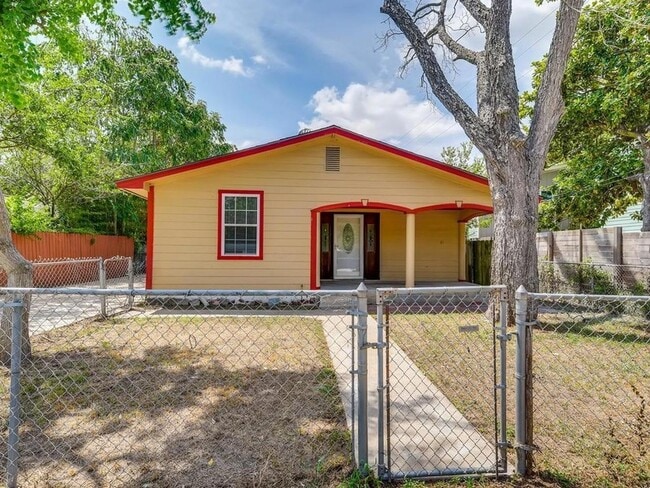 Building Photo - 6203 Felix Ave