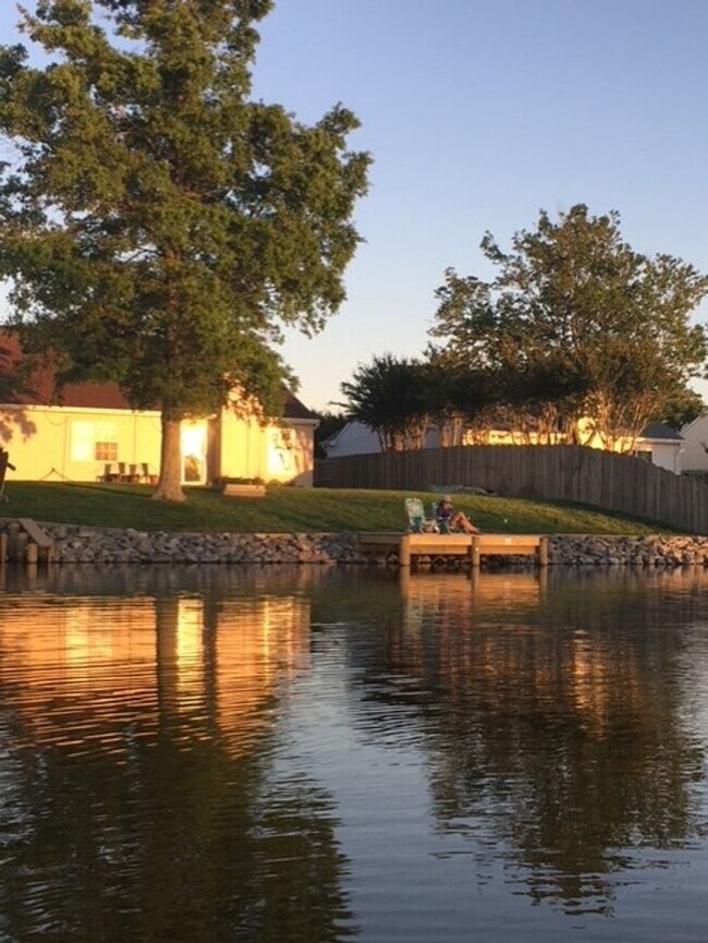 Ocean Lakes 1817 Bernstein Dr Virginia Beach VA 23454 Apartment Finder