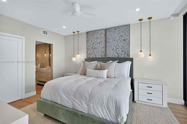 Building Photo - 700 NE 24th St