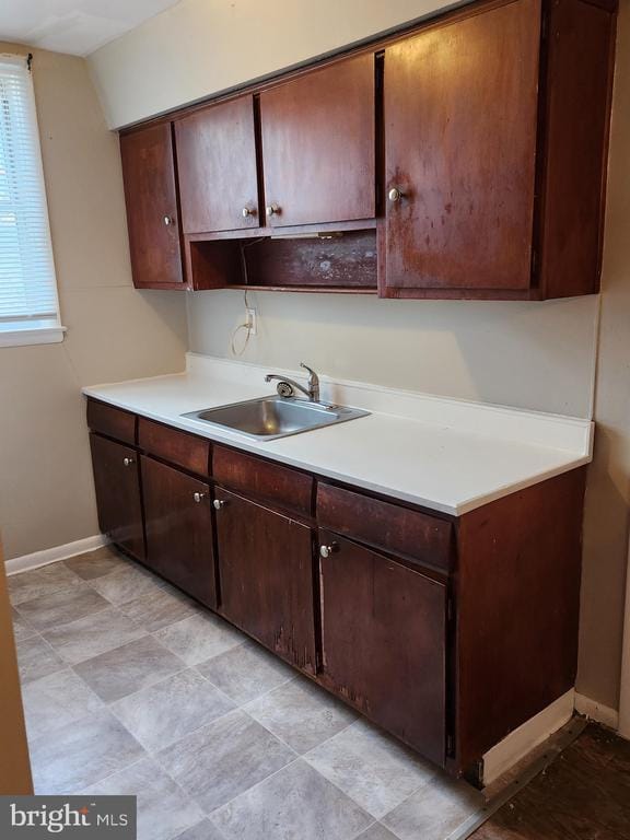 Building Photo - 6651 Claridge St