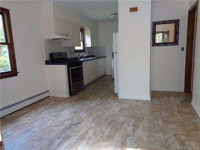 Building Photo - 44 Flat Rock Rd
