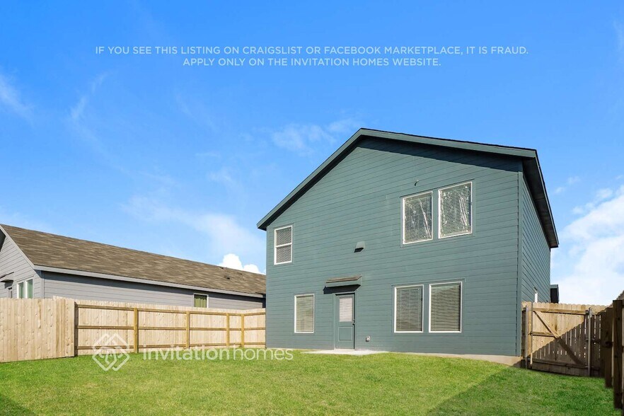 Building Photo - 1603 Hummock Steep