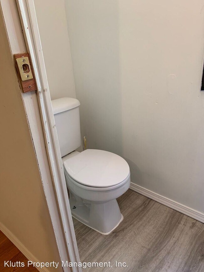 Building Photo - 2 br, 1.5 bath House - 608 John Fraley Drive