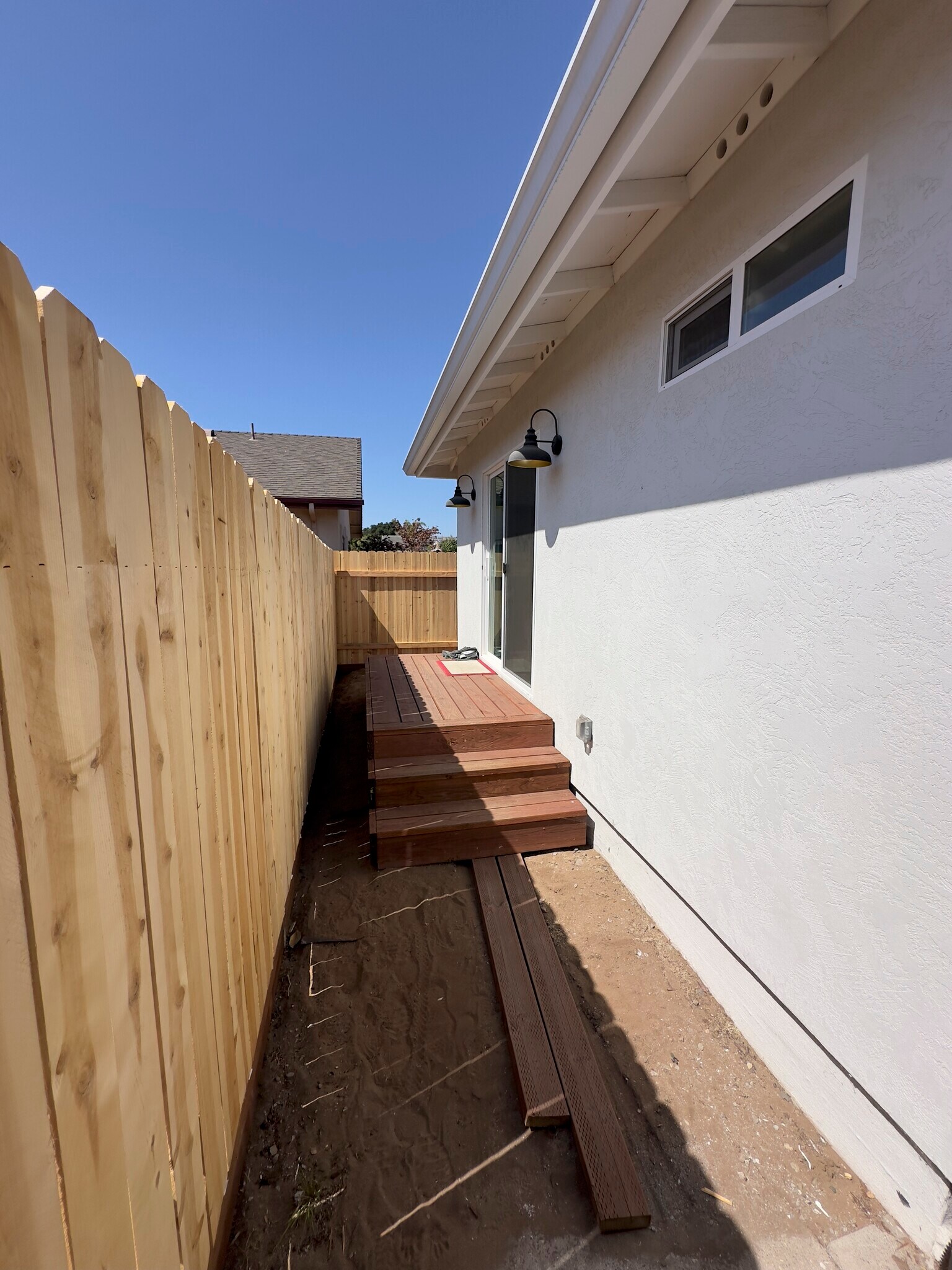 Building Photo - 724 Dodson Way