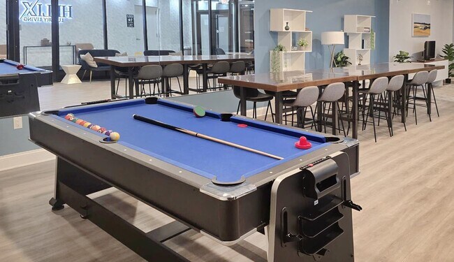 Building Photo - 211 Baldwin Ave