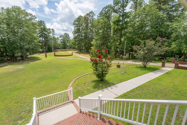 Building Photo - 785 Glenwood Dr