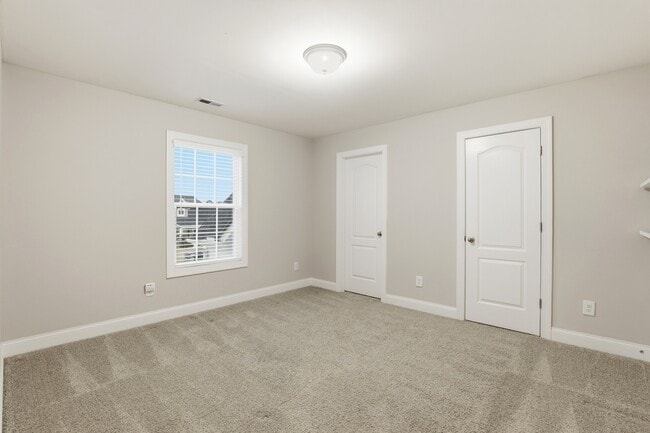 Building Photo - 107 Salmon Ln