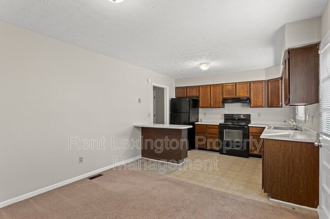 Building Photo - 1932 Mint Julep Ln