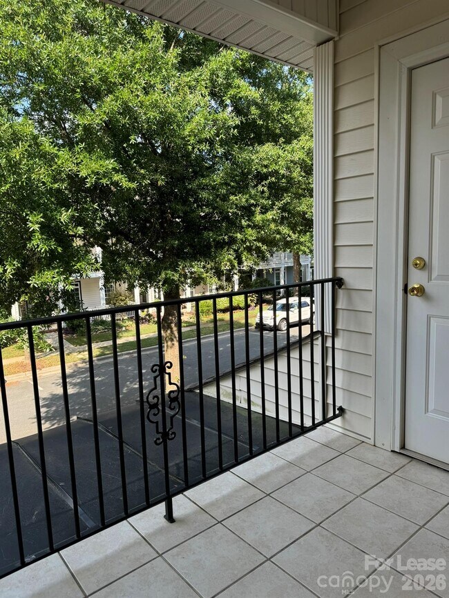 Building Photo - 5117 Alysheba Dr
