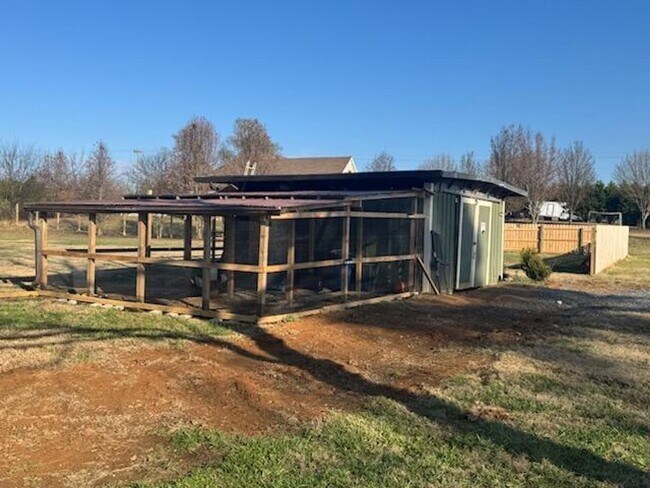 Building Photo - 4391 GA-225