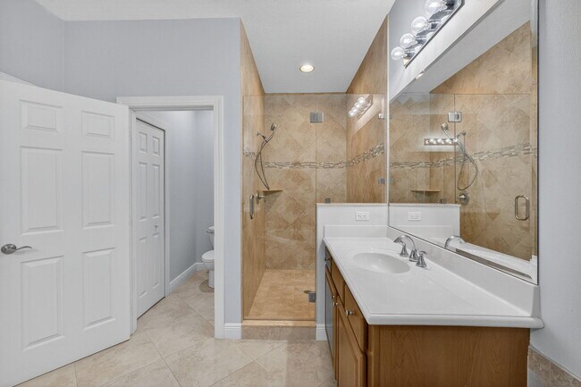Building Photo - 4803 Cadiz Cir