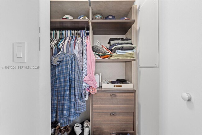 Building Photo - 45 SW 9th St